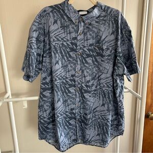 Columbia blue palm frond print button up shirt